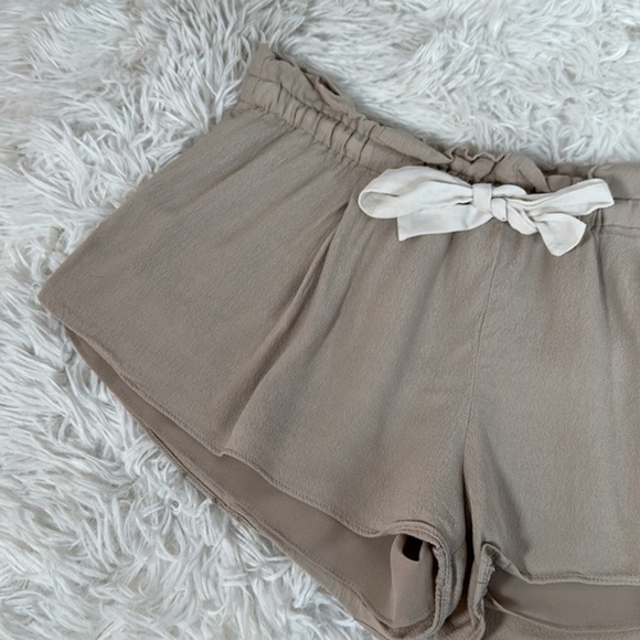 Wilfred Beige/Tan Flowy Chiffon Mini Short with Front Tie - Picture 2 of 7